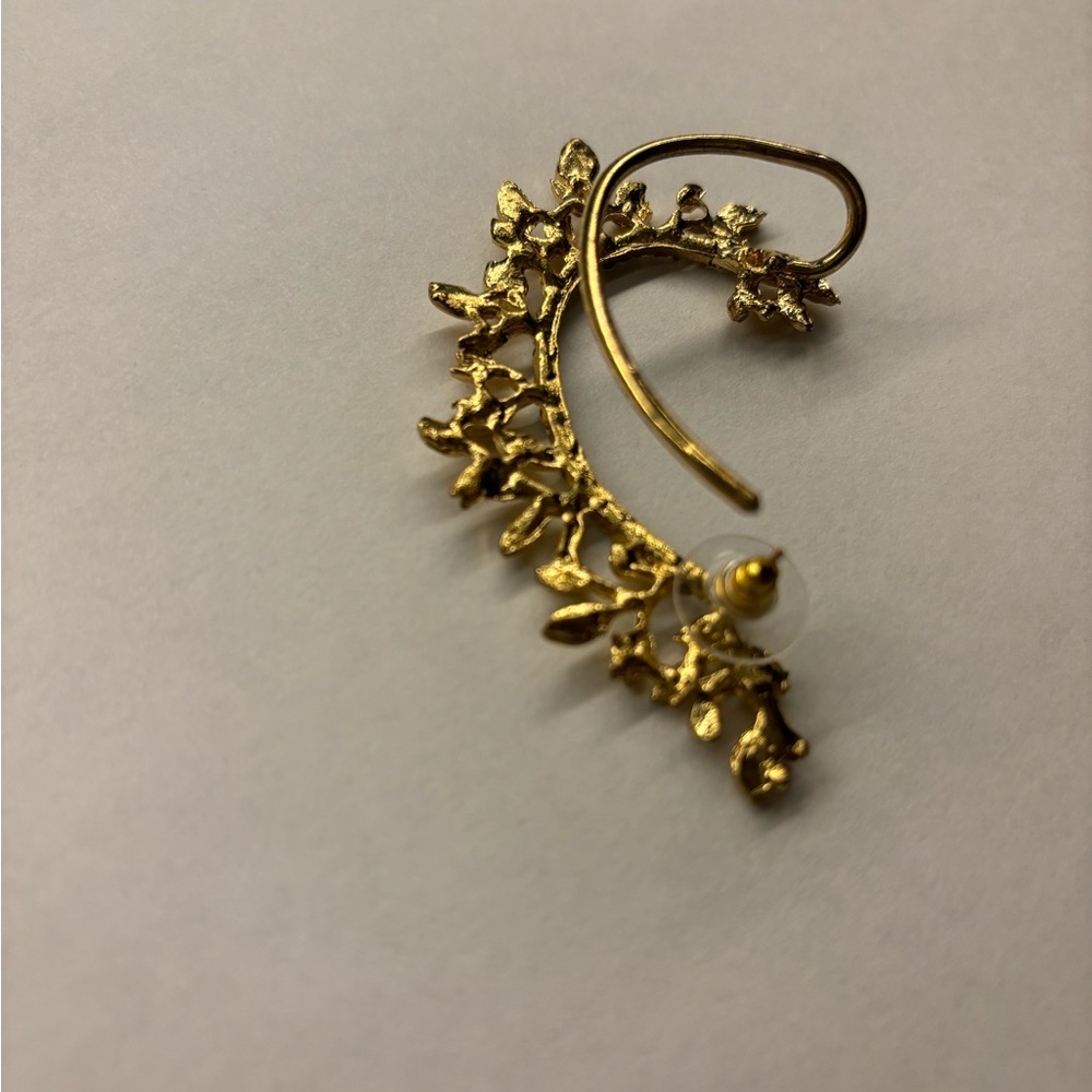 Gold Ear Cuff - Picture 3 of 5